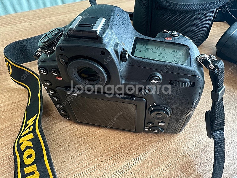 D850 풀셋트 팝니다. 정품 세로그립 포함--2