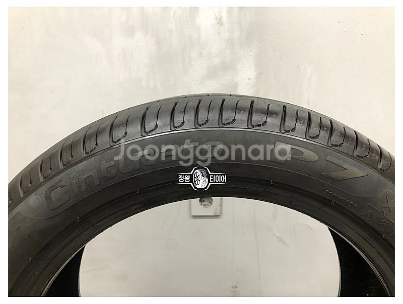 중고타이어 피렐리 신투라토 P7 245/45R18 5시...--3