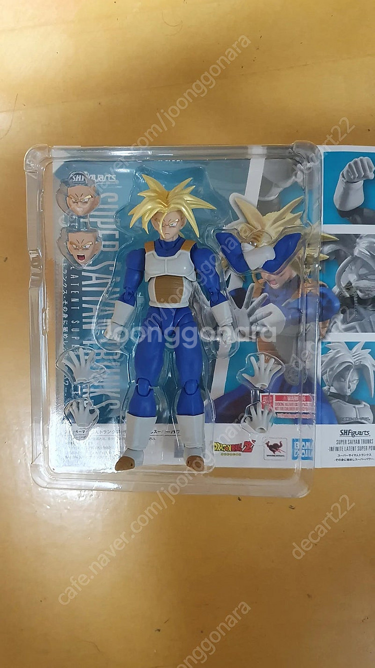 shf 드래곤볼 브로리, 타레스, 트랭크스 팝니다--8