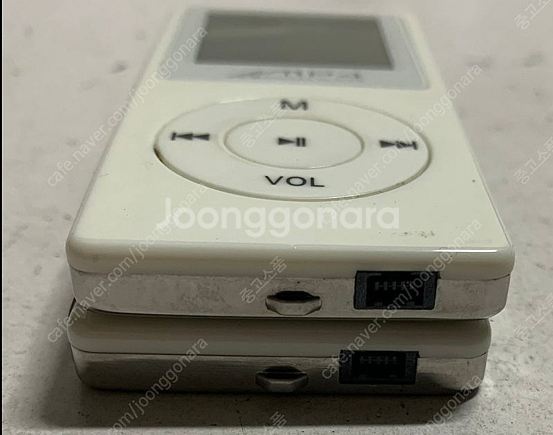 구형 MP3 화이트 칼라 부품용 또는 소품용 2대 일괄...--2