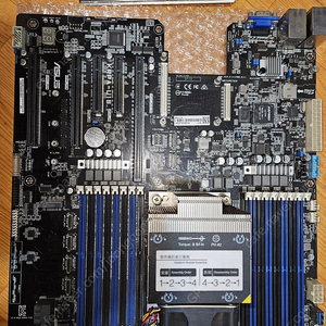 Amd epyc 7551P 32코어 64쓰레드 + Asus KRPA-U16 팝니다