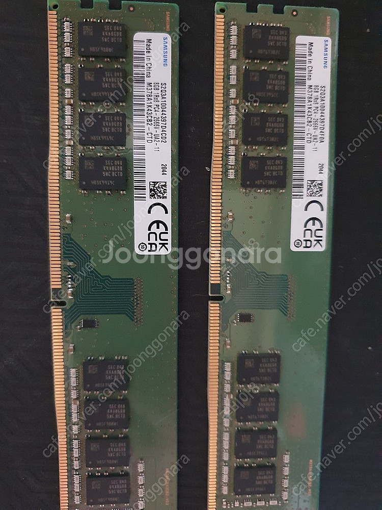 삼성 DDR4 8G 램 2개(총 16G) 일괄 팝니다.--0