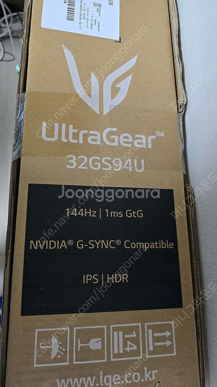 LG 울트라기어 32GS94U 32인치--0