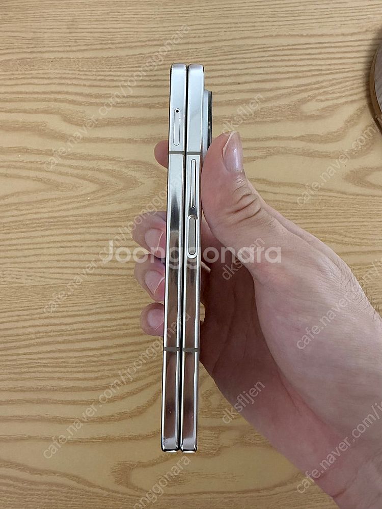 폴드4 256gb 내부액정 안나옴--3