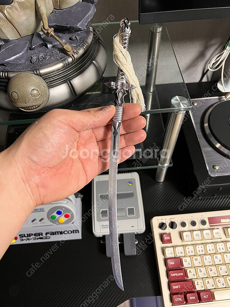 문라이트 2b 레진 피규어 팝니다 개봉품--4
