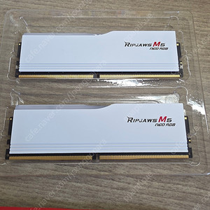 42.5만원 -> 33만원 G.SKILL DDR5-6000 CL28 화이트 (64GB(32Gx2)) 팝니다.