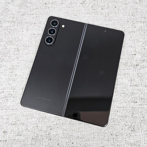 F946N 갤럭시 Z폴드5 512GB 블랙 외관깔끔/무잔상/액정깨끗 65만 판매합니다