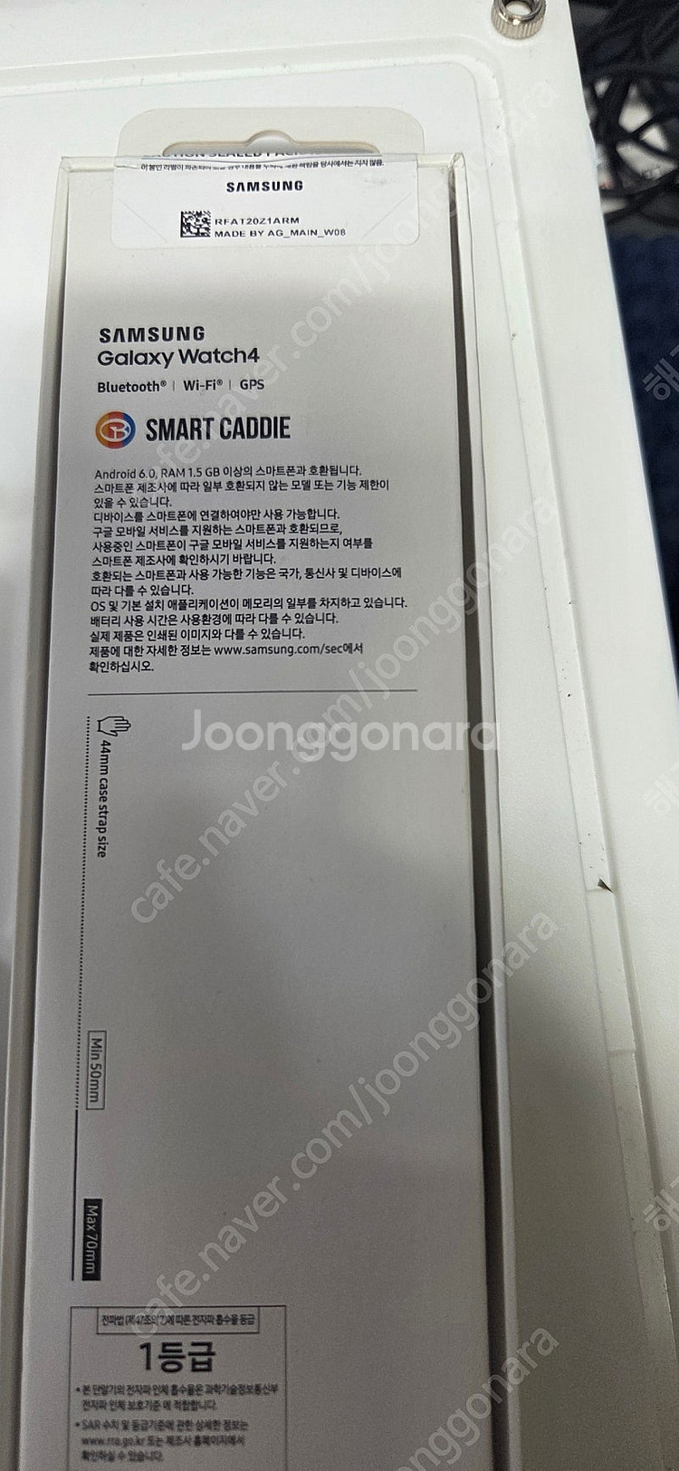 갤럭시워치4 골프 에디션 44mm 블랙 색상입니다.--4