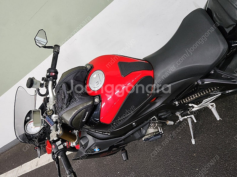 18년식 BMW S1000R (싱글알) 컨디션최상 판매...--8