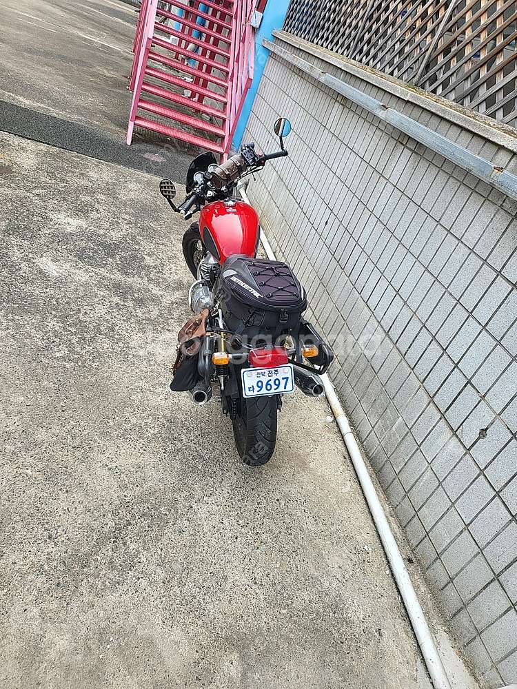 로얄앤필드 인터셉터650 판매합니다 (급매)--2