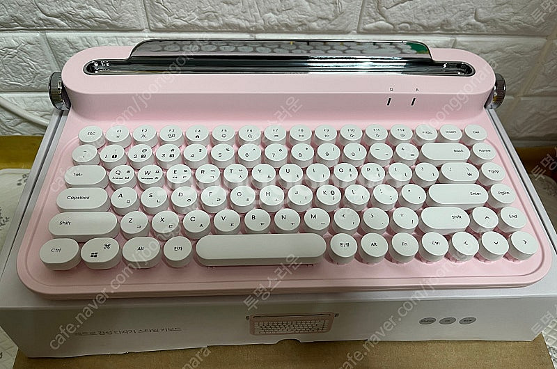 엑토 레트로 무선 블루투스 키보드팝니다.--0