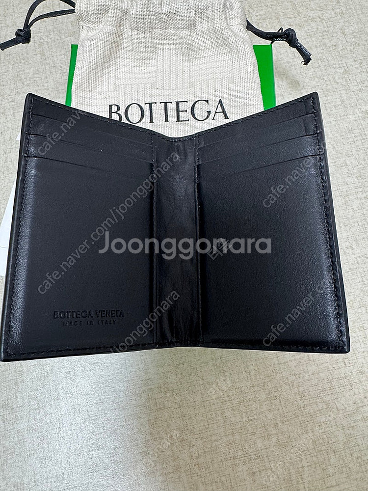 보테가베네타 카드지갑--1