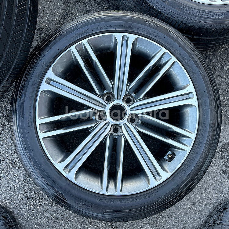 제네시스 G80 18인치 정품 휠타이어 세트 팔아요 245 45 18--4