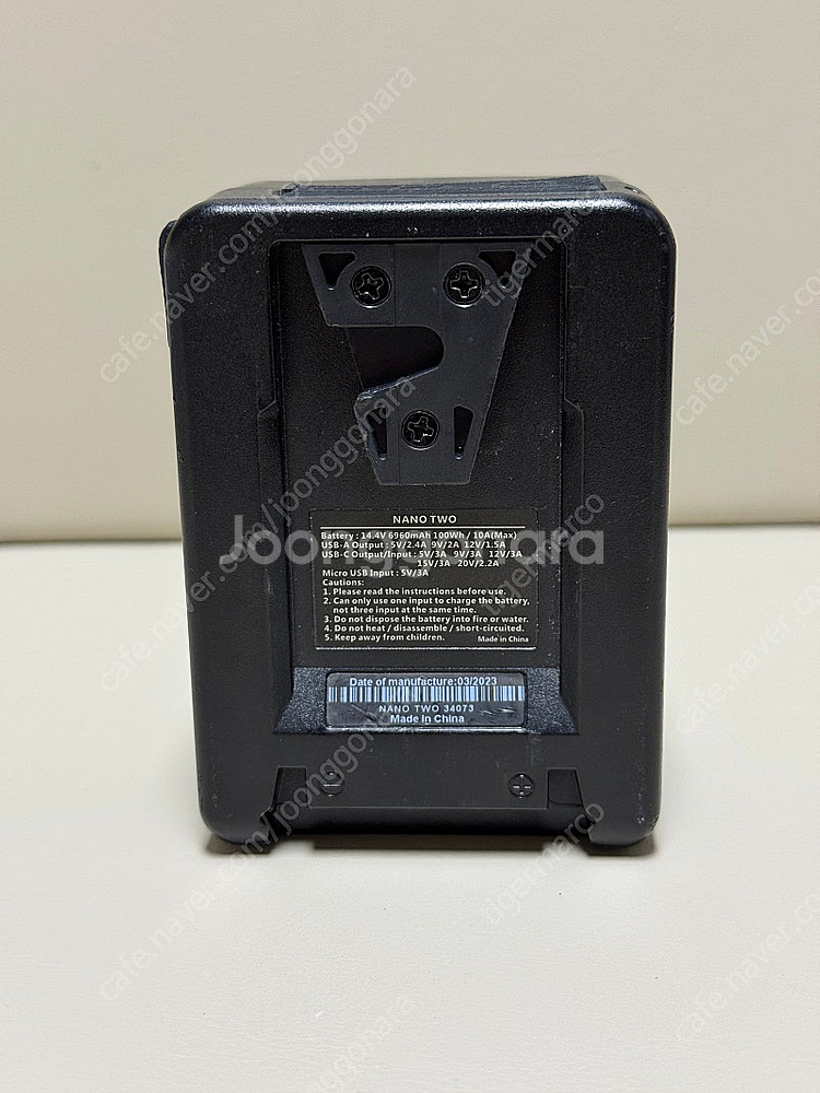 FXLION NANO TWO V마운트 배터리 판매합니다--2