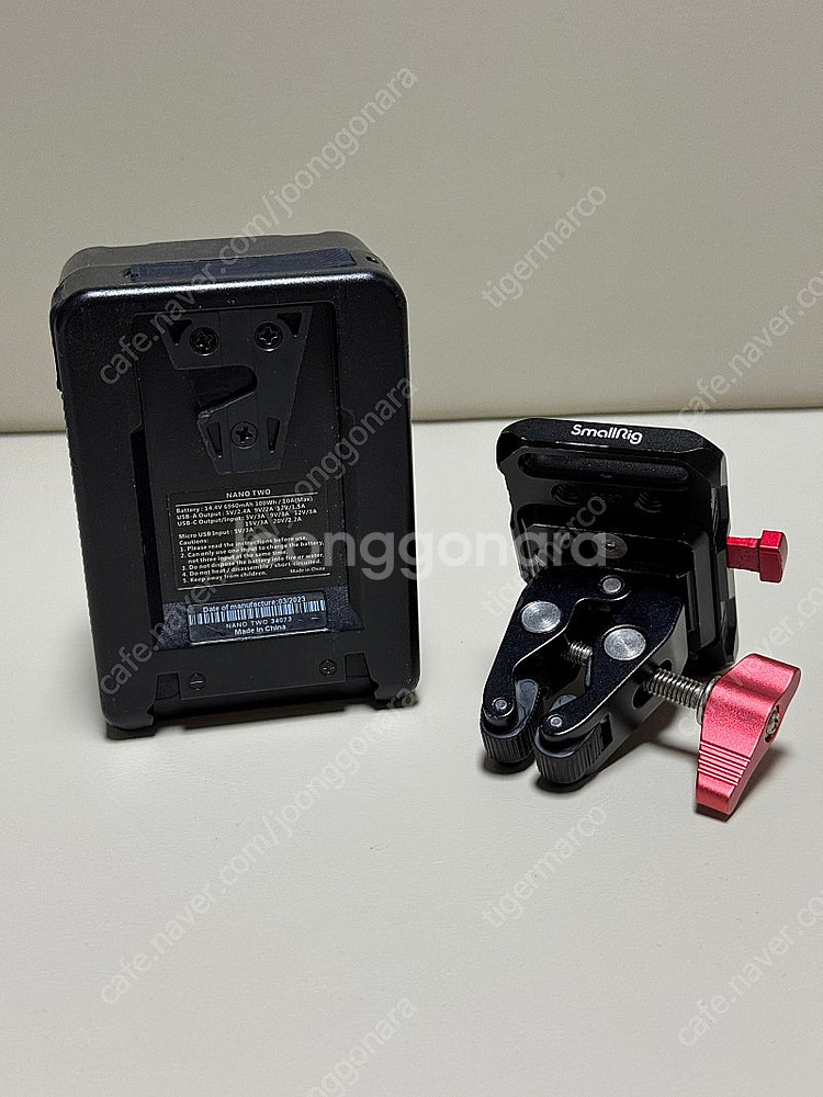 FXLION NANO TWO V마운트 배터리 판매합니다--8