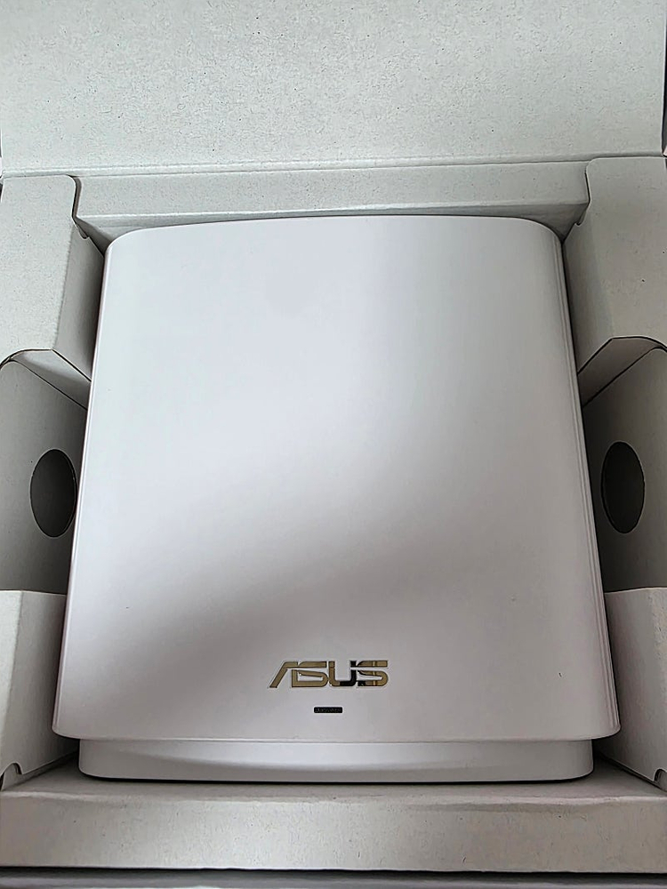 Asus Zenwifi XT9--2