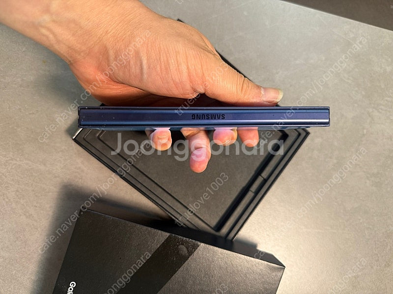갤럭시 Z폴드6 512GB S급 무잔상,무기스 팝니다--3
