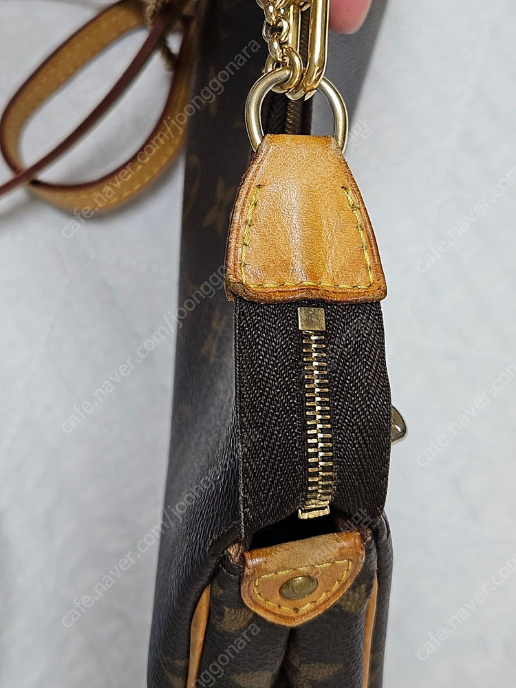 루이비통 에바클러치 이미지