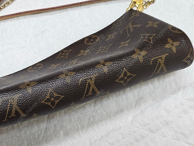 루이비통 에바클러치 이미지