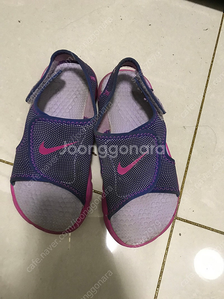 무료배송)여아 180사이즈 크록스+나이키 외 샌들 일괄판매--1