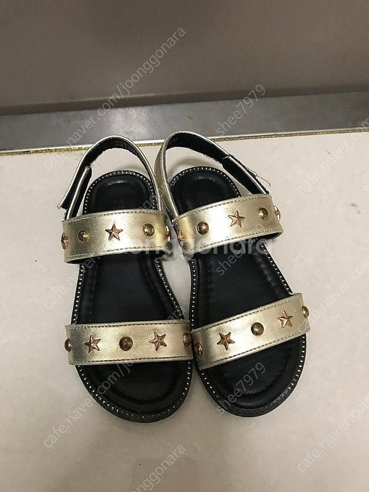 무료배송)여아 180사이즈 크록스+나이키 외 샌들 일괄판매--6