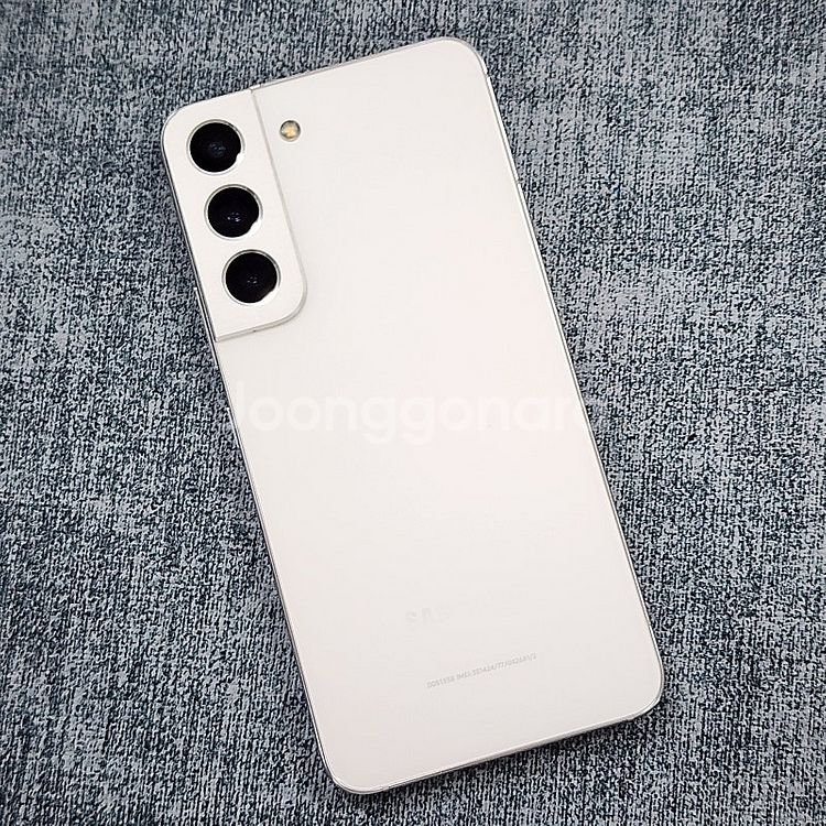 갤럭시 S22 화이트 256기가 22년 11월개통 무잔...--1