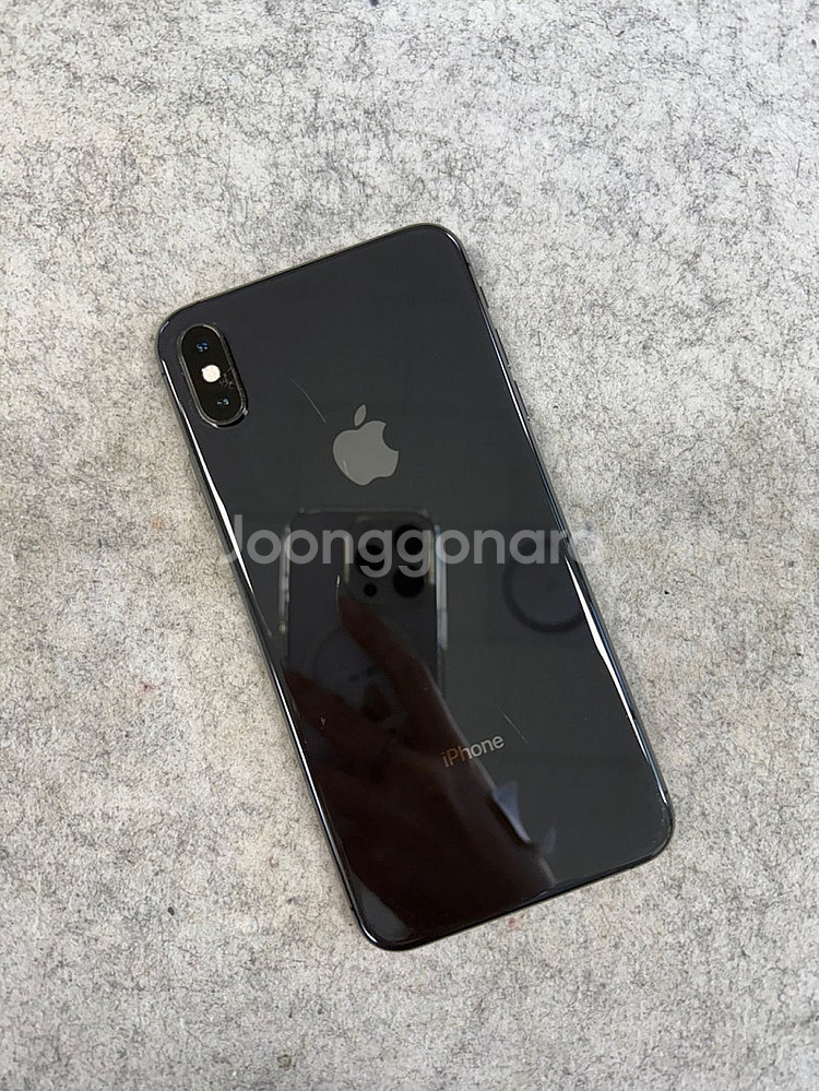 (자급제)아이폰XS맥스 블랙 64G 카메라 멍없이 선명한 단말기 검수완료 20만원팝니다@@@--1