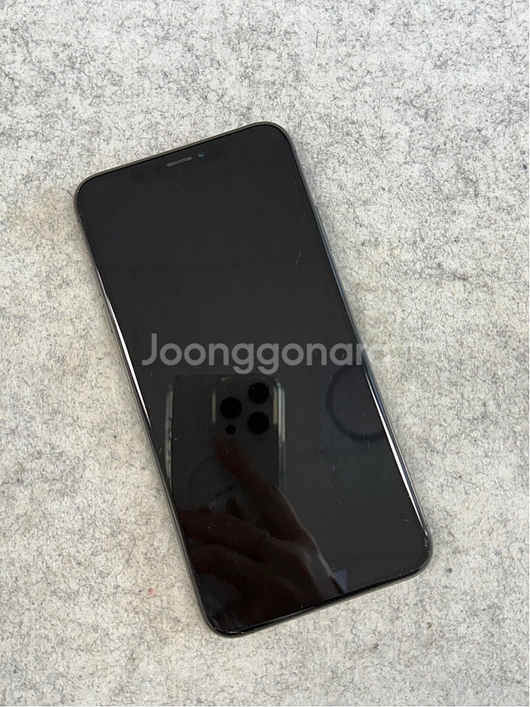 (자급제)아이폰XS맥스 블랙 64G 카메라 멍없이 선명한 단말기 검수완료 20만원팝니다@@@--4