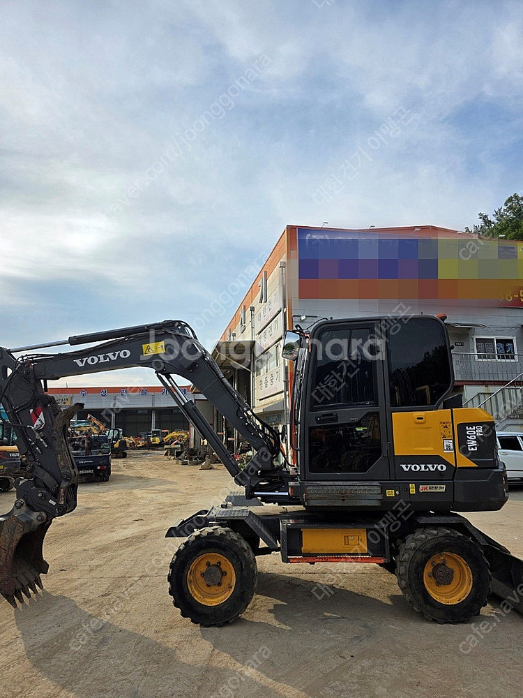 중고굴삭기 볼보 EW60EP 2021년식 특A급 안전클램프/코집/회라 장착 경북 고령소재 010-3563-6002--1