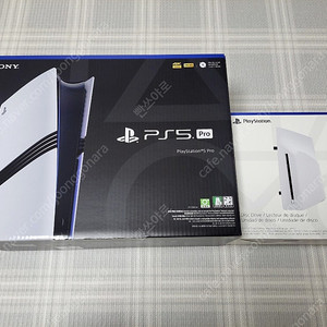 소니 PS5 Pro, 플스5 프로, 플레이스테이션 5 프로 미개봉 + 소니 디스크 드라이브 미개봉 새제품 일괄로 팝니다.