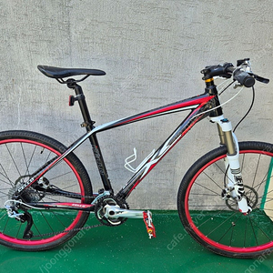 첼로 XC80 MTB 엠티비 산악 자전거 시마노 XT 펄크럼 휠셋 리모트 폭스 샥 17인치 26인치