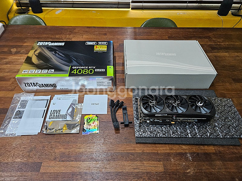 조텍 RTX 4080 SUPER 트리니티 풀박스 (신품...--0