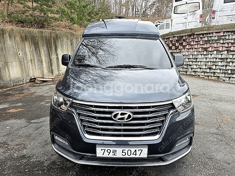 19년형 더뉴스타렉스하이루프3인승캠핑카(신규제작,인산철+온수매트+전체도색+정비끝)-전액할부됨--0