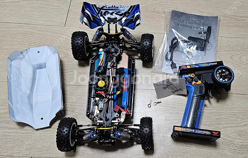 Wltoys 124017 RC카 배터리2개 새상품--3