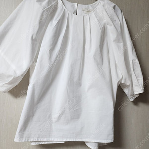 유메르 벨 벌룬 블라우스 25ss ( 새제품급)