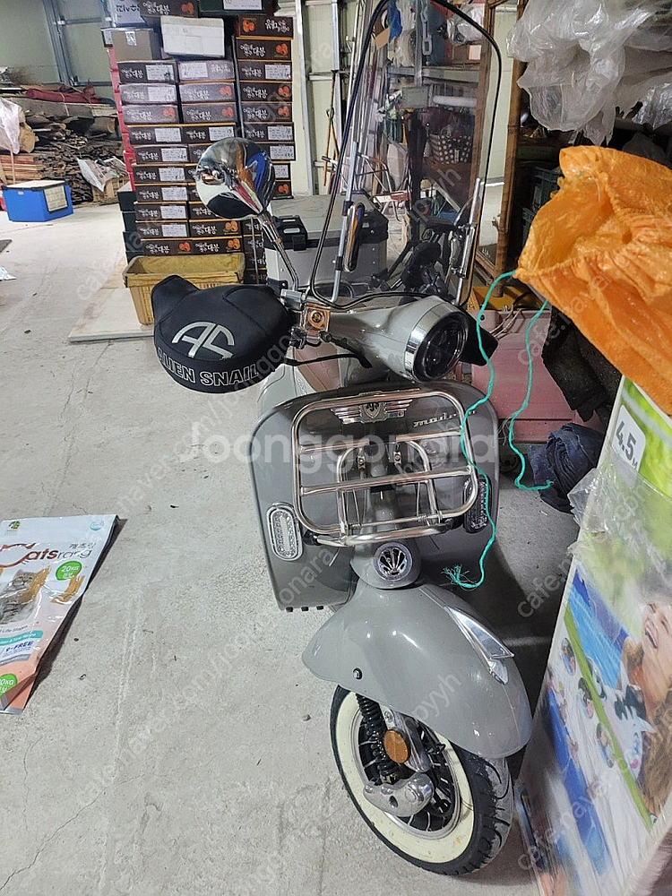모데나 오토바이 125cc 22년식 833키로 운행 판...--1