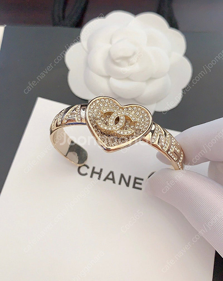 샤넬 크리스탈 뱅글팔찌--1