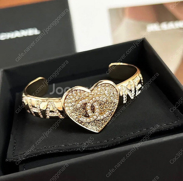 샤넬 크리스탈 뱅글팔찌--2