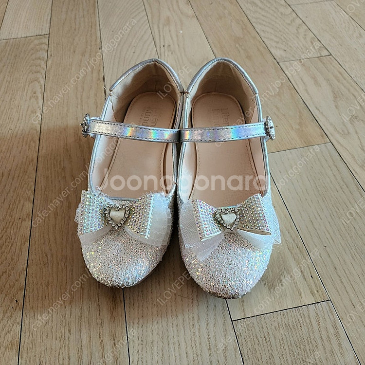 오팔구두 210사이즈 판매합니다--0