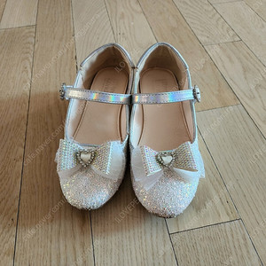 오팔구두 210사이즈 판매합니다