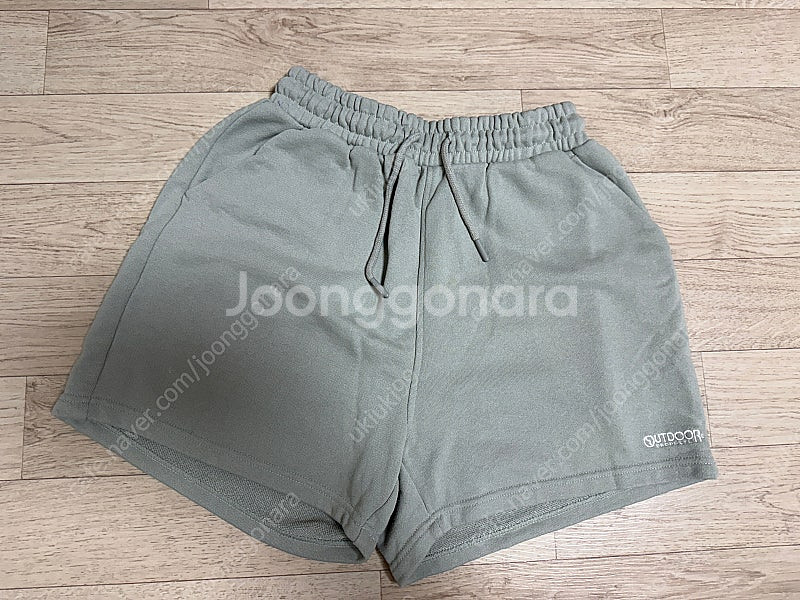 반바지 두 벌 일괄 택포--0