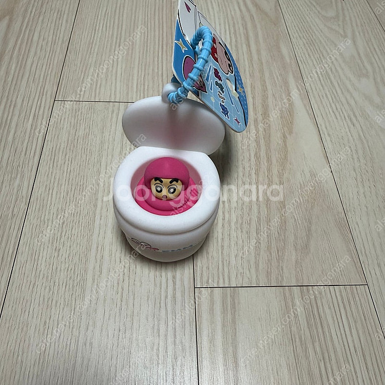 변기통 응가짱구 키링(새상품)--1
