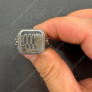 킹크로치x킬베로스 반지 판매합니다.