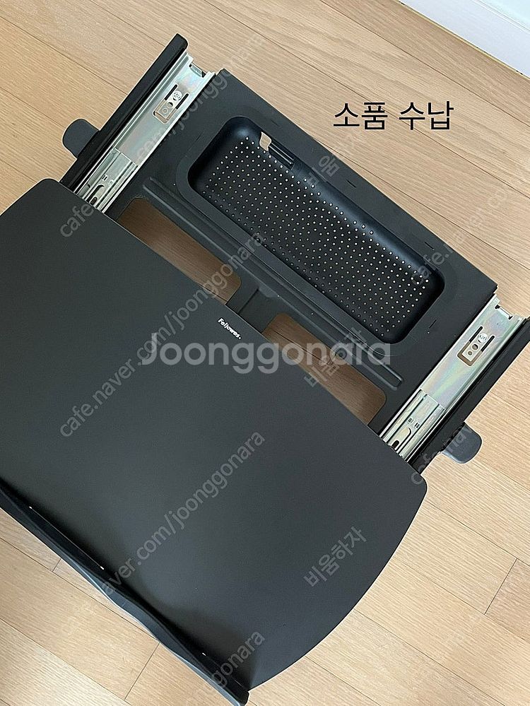 [택포] 펠로우즈 각도조절 독서대 노트북 태블릿 거치대--3