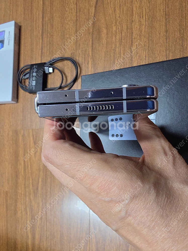 갤럭시 Z폴드5 자급제 512GB 풀박스 초A급.--3