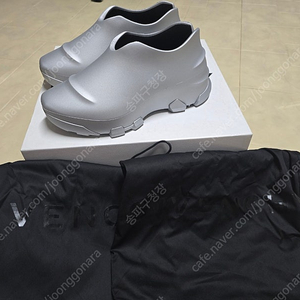 지방시 모뉴멘탈 스니커즈 43 새상품