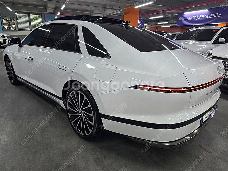 현대 그랜저 (GN7) 가솔린 25 2WD 중고 판매합...--2