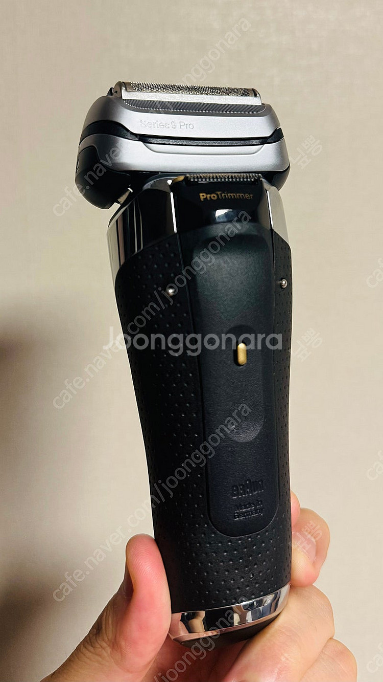 Braun 9pro+ 크롬 면도기--3