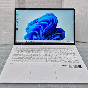 LG 그램 15인치 터치스크린 노트북 15ZD90N i5 10세대 16G SSD 256GB GRAM 판매합니다.