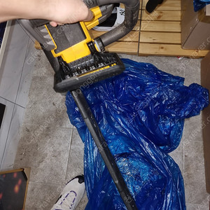 디월트 20인치 전기톱 dcm575n 판매 합니다